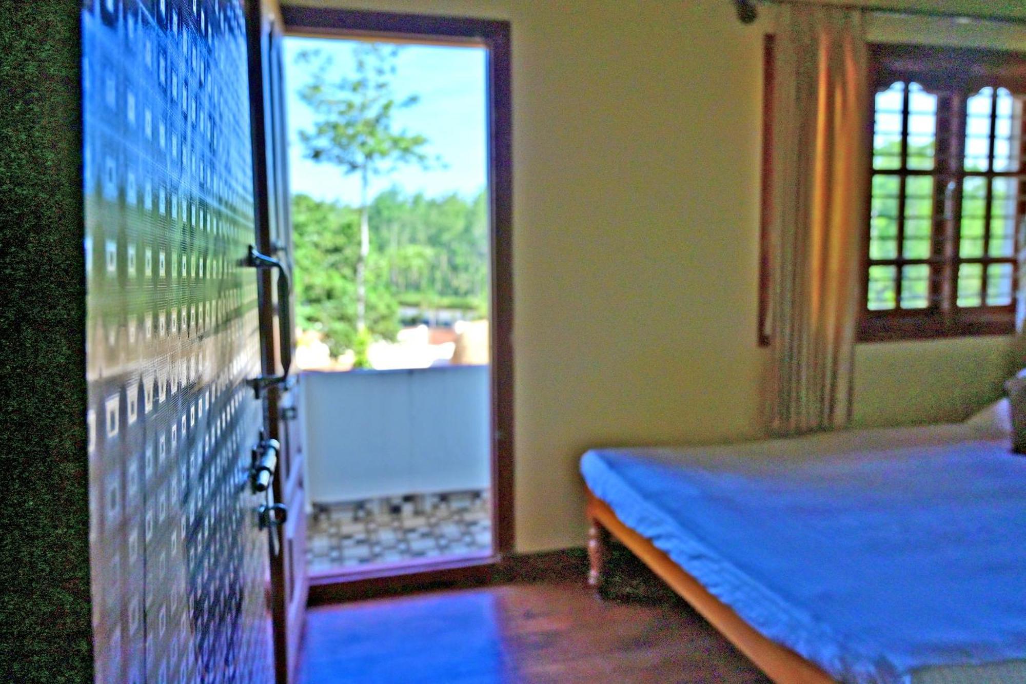 Hulihara Homestay - Full Villa, Coffee Estate & Balcony View Sakleshpur Dış mekan fotoğraf