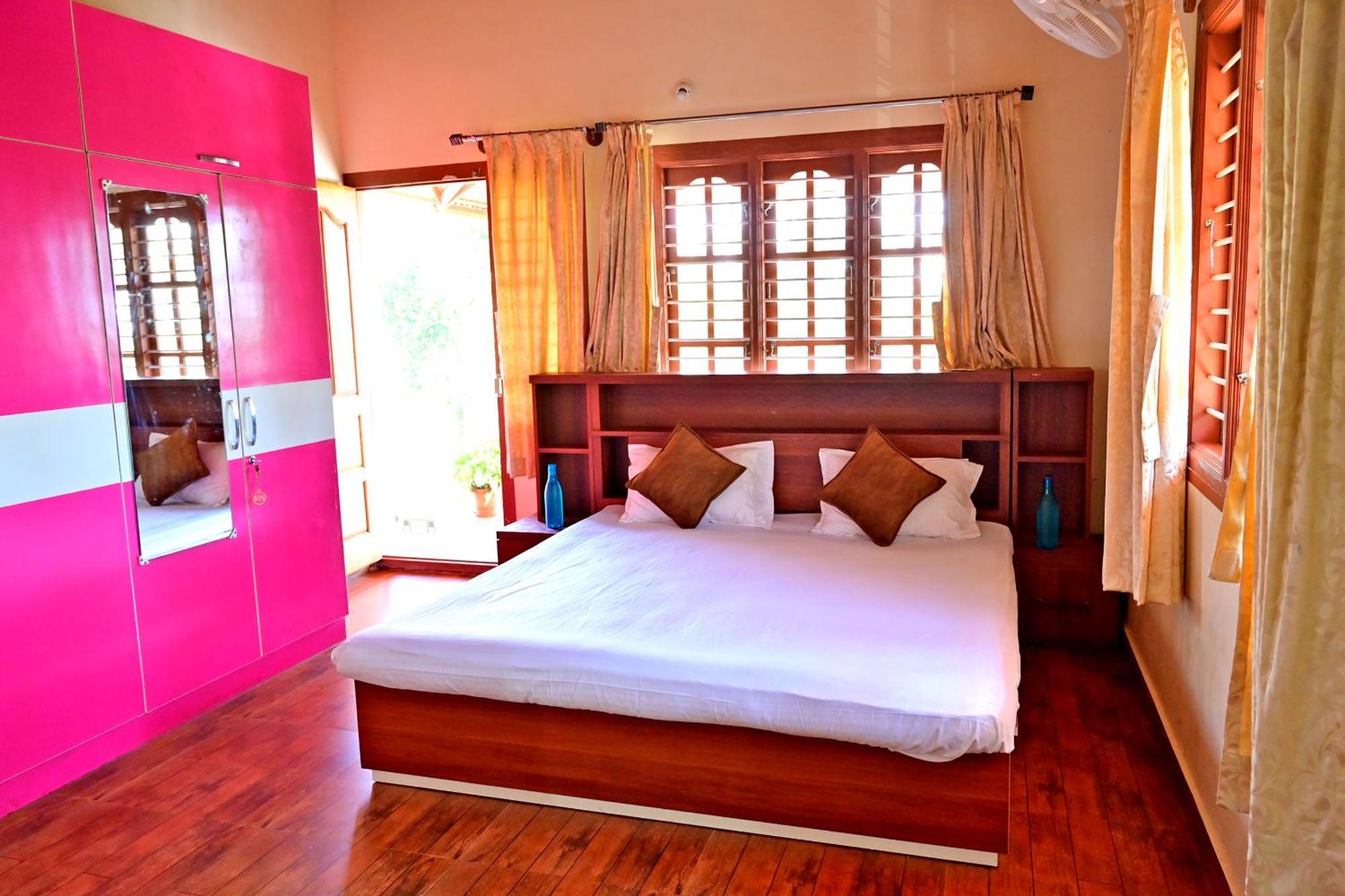 Hulihara Homestay - Full Villa, Coffee Estate & Balcony View Sakleshpur Dış mekan fotoğraf