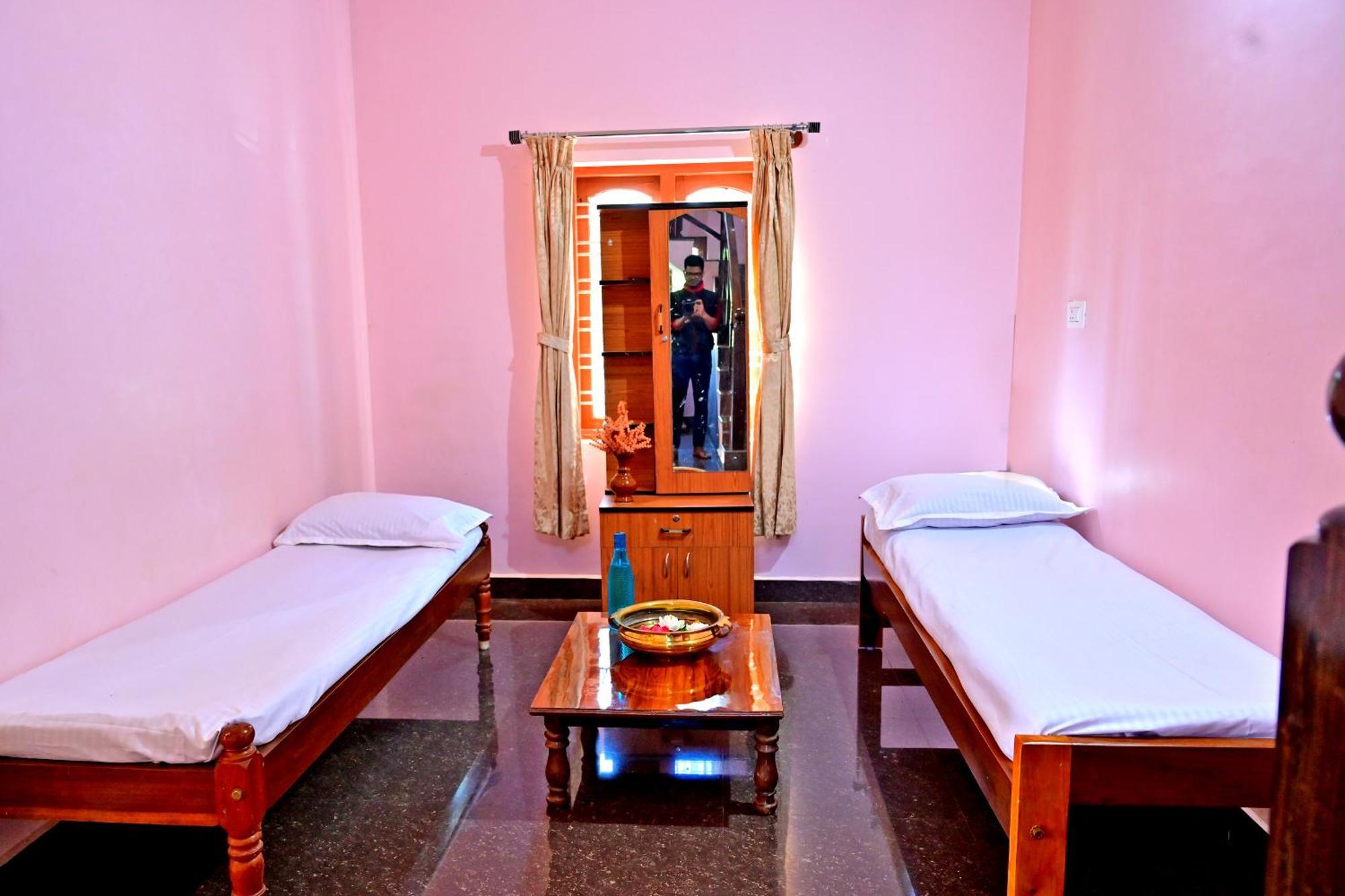 Hulihara Homestay - Full Villa, Coffee Estate & Balcony View Sakleshpur Dış mekan fotoğraf
