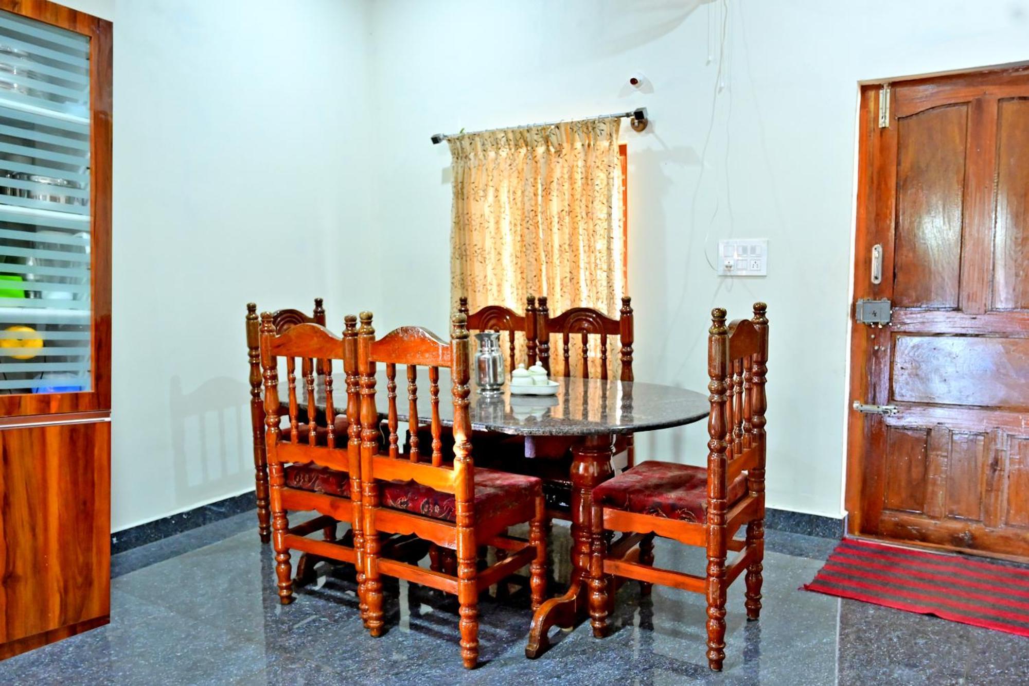 Hulihara Homestay - Full Villa, Coffee Estate & Balcony View Sakleshpur Dış mekan fotoğraf